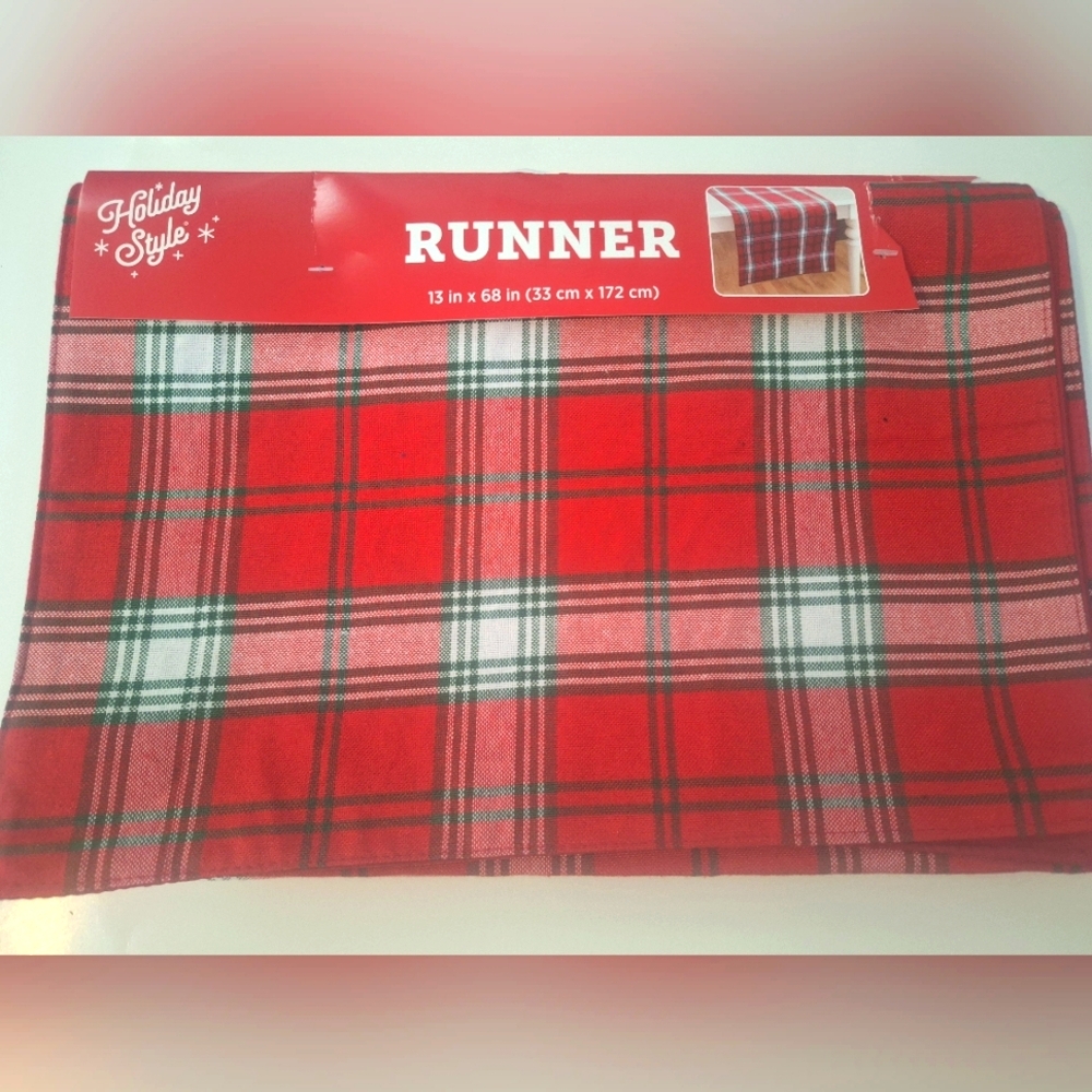 Holiday Plaid table runner - New